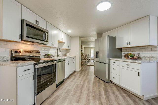 146 Ollie Collins Road, Elizabethton, TN 37643