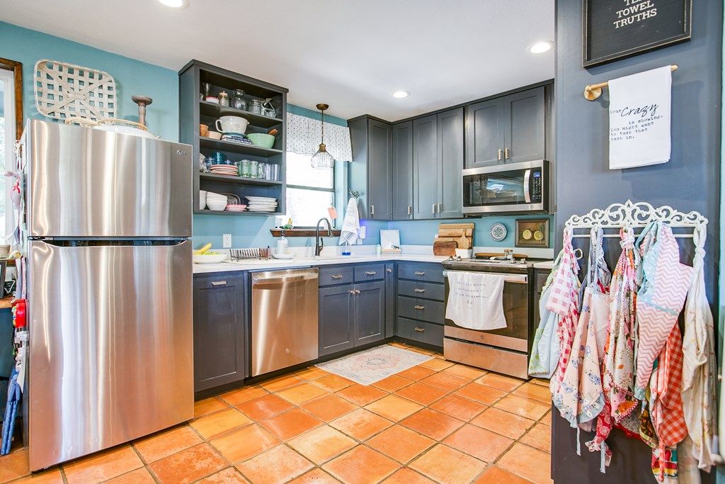 Image 16 of property listing at 9250 N Valley Dr, San Angelo, TX 76905