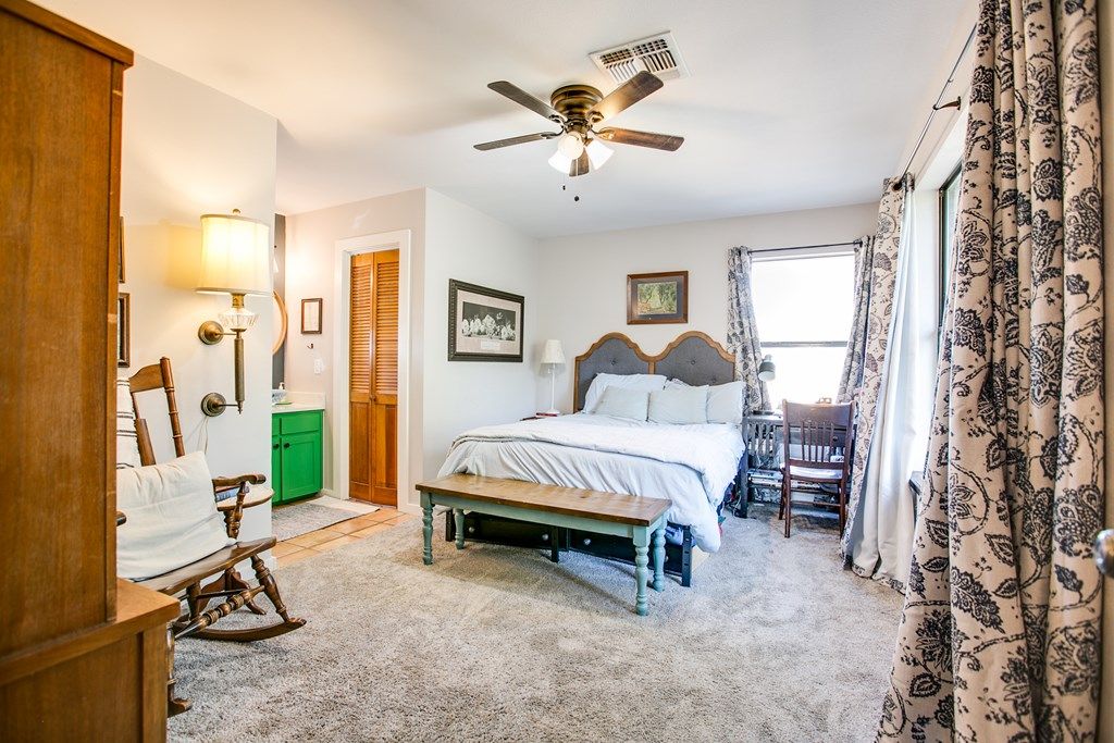 Image 20 of property listing at 9250 N Valley Dr, San Angelo, TX 76905