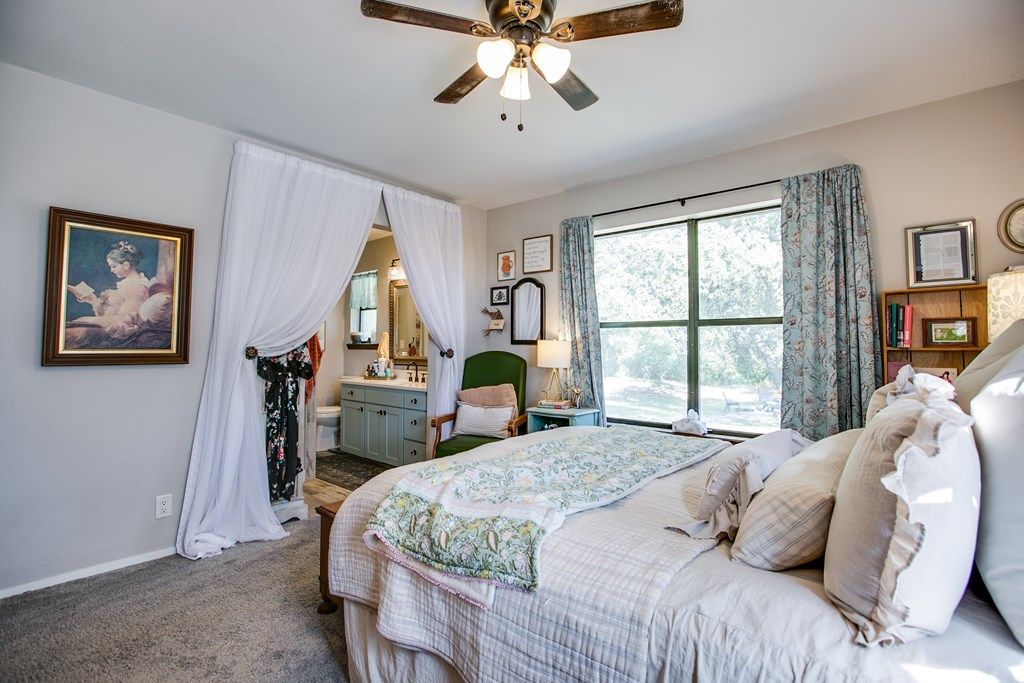Image 28 of property listing at 9250 N Valley Dr, San Angelo, TX 76905