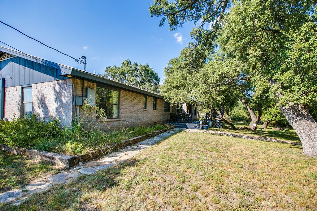 Image 32 of property listing at 9250 N Valley Dr, San Angelo, TX 76905