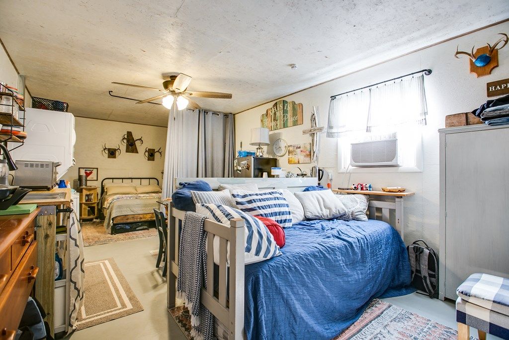 Image 34 of property listing at 9250 N Valley Dr, San Angelo, TX 76905