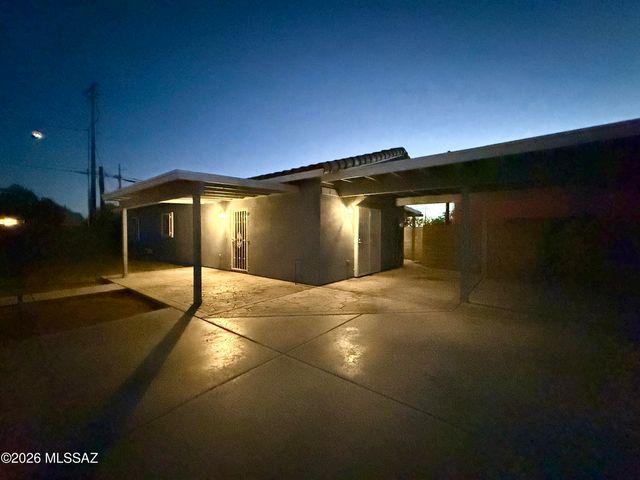 5772 S Vine Avenue, Tucson, AZ 85706