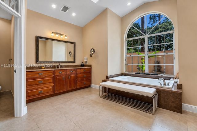 5328 E Leitner Dr, Coral Springs, FL 33067