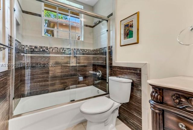 5328 E Leitner Dr, Coral Springs, FL 33067