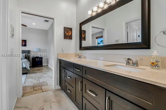 5328 E Leitner Dr, Coral Springs, FL 33067