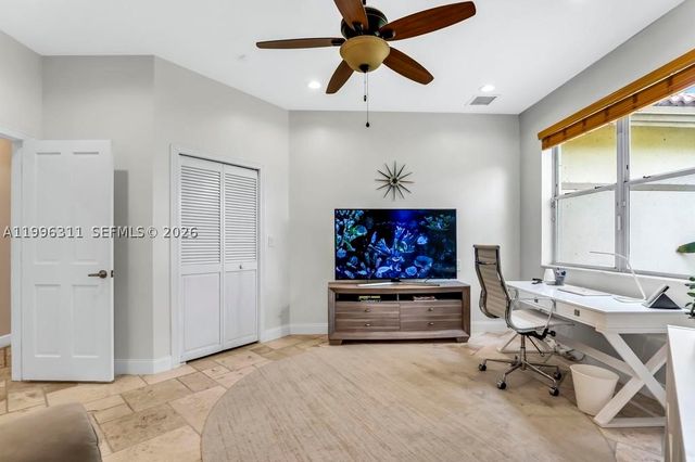 5328 E Leitner Dr, Coral Springs, FL 33067