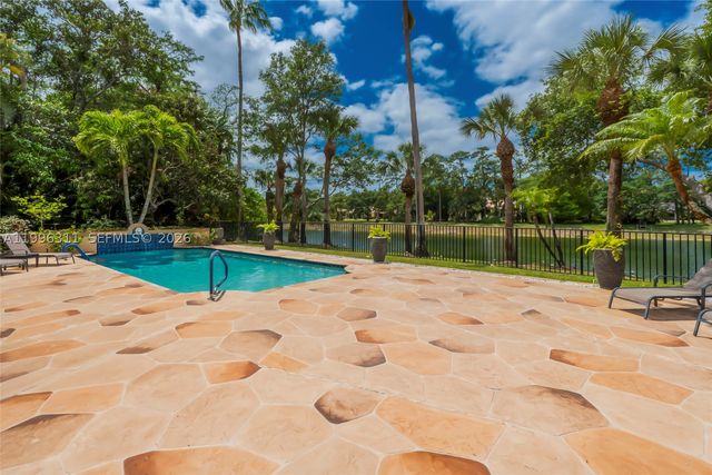 5328 E Leitner Dr, Coral Springs, FL 33067