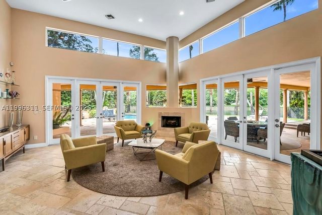 5328 E Leitner Dr, Coral Springs, FL 33067