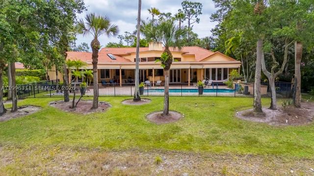5328 E Leitner Dr, Coral Springs, FL 33067