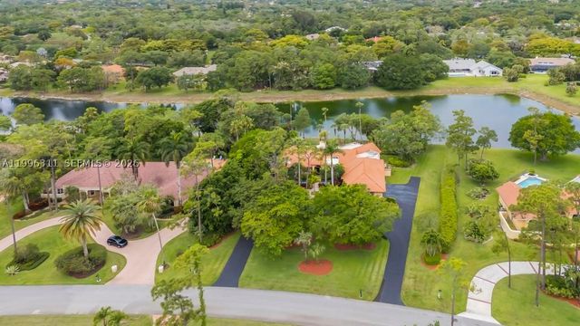 5328 E Leitner Dr, Coral Springs, FL 33067