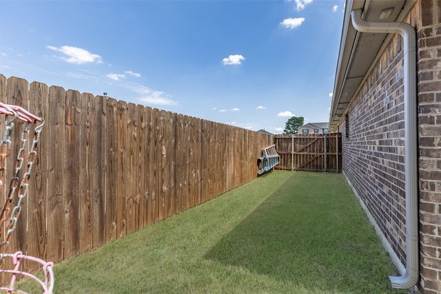 3919 Rose Hill Court, Denison, TX 75020