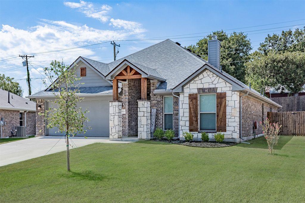 3919 Rose Hill Court, Denison, TX 75020