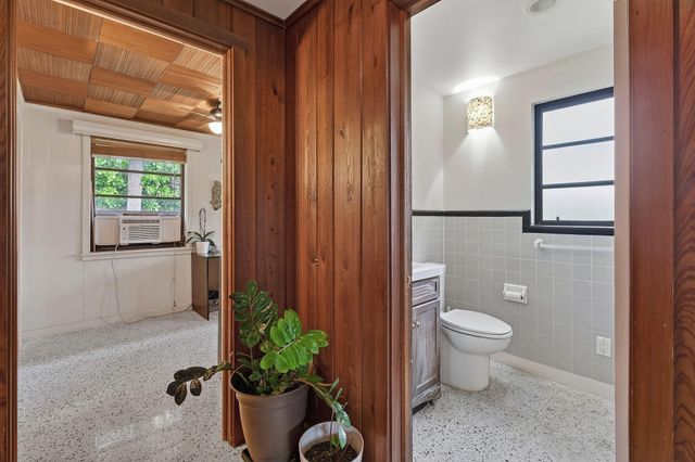 1881 Kathy Lane, North Palm Beach, FL 33408