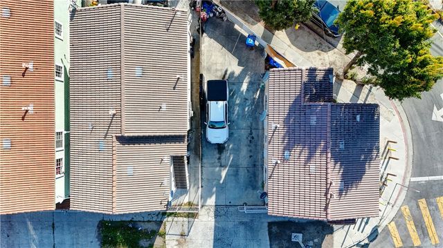 9201 S Central, Los Angeles, CA 90002