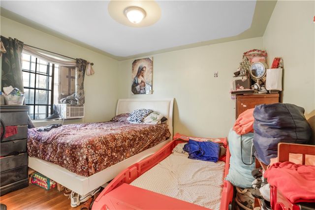 9201 S Central, Los Angeles, CA 90002