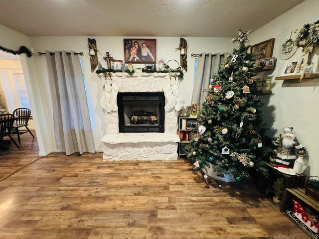 700 Robin Road Road, Mountain Grove, MO 65711