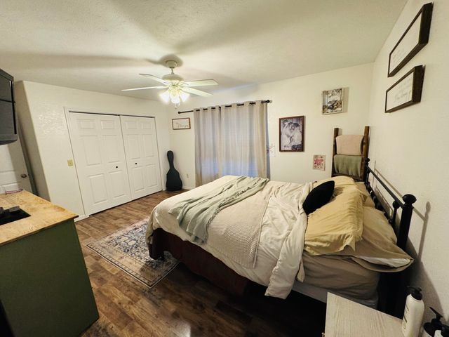 700 Robin Road Road, Mountain Grove, MO 65711