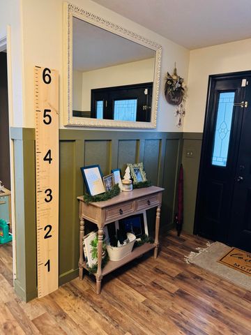 700 Robin Road Road, Mountain Grove, MO 65711