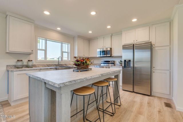 5715 Fishing Rod Lane, Morristown, TN 37813