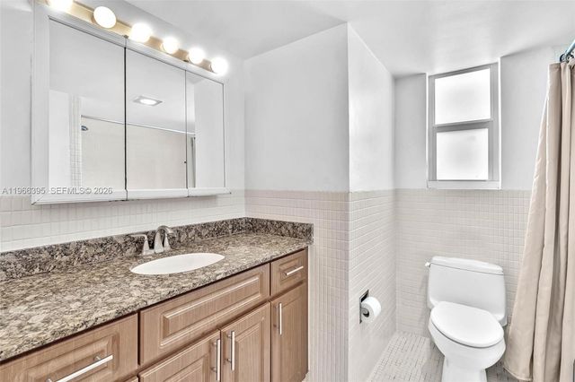 9524 Byron Ave, Surfside, FL 33154