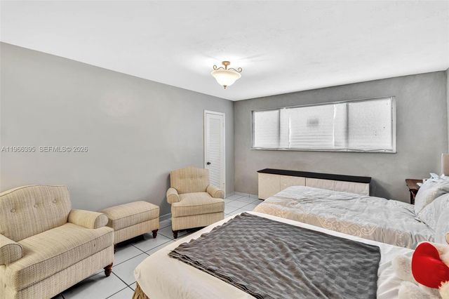 9524 Byron Ave, Surfside, FL 33154