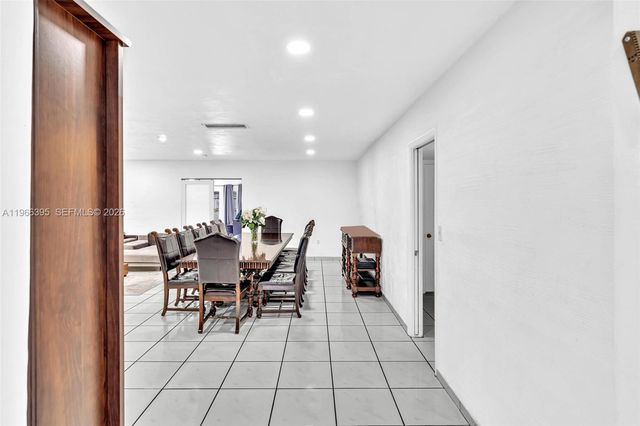 9524 Byron Ave, Surfside, FL 33154