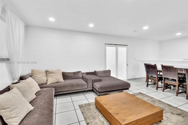 9524 Byron Ave, Surfside, FL 33154