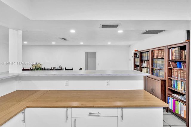 9524 Byron Ave, Surfside, FL 33154