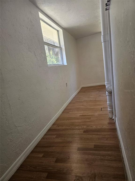 Image 11 of property listing at 1529 23RD STREET, Sarasota, FL 34234