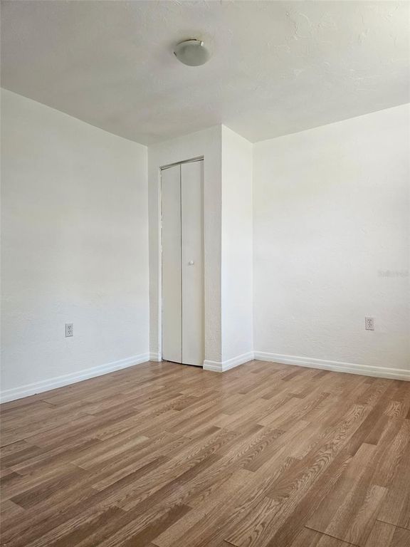 Image 6 of property listing at 1529 23RD STREET, Sarasota, FL 34234