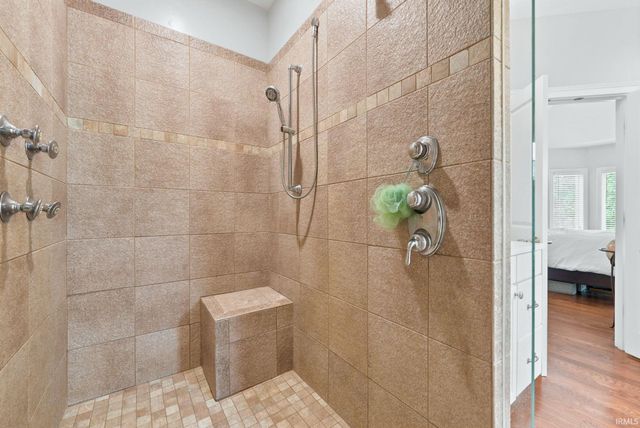 1716 Forest Trail, Fort Wayne, IN 46845