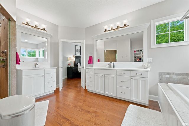 1716 Forest Trail, Fort Wayne, IN 46845