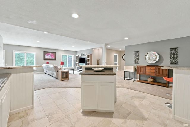1716 Forest Trail, Fort Wayne, IN 46845