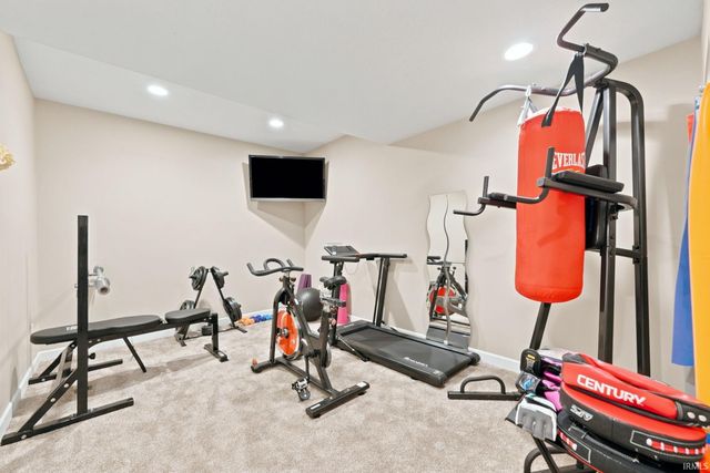 1716 Forest Trail, Fort Wayne, IN 46845