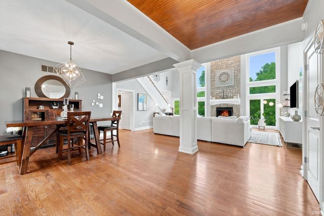 1716 Forest Trail, Fort Wayne, IN 46845