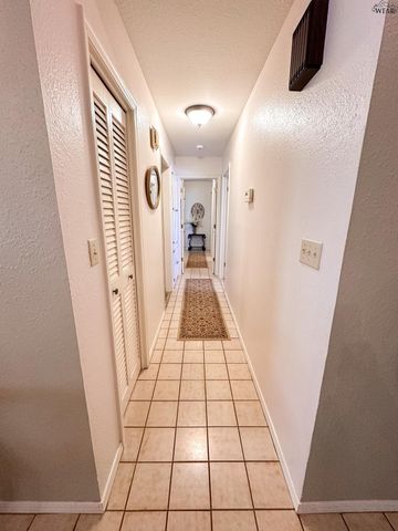 2427 PARADISE STREET, Vernon, TX 76384