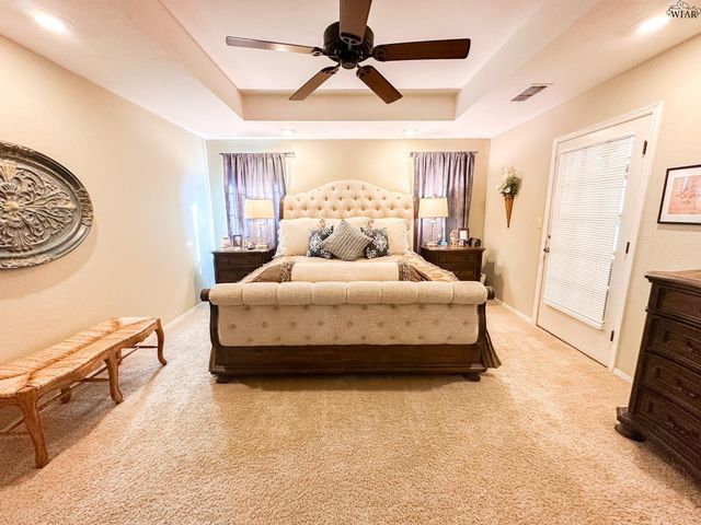 2427 PARADISE STREET, Vernon, TX 76384