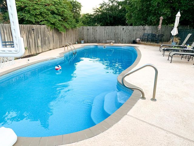 2427 PARADISE STREET, Vernon, TX 76384