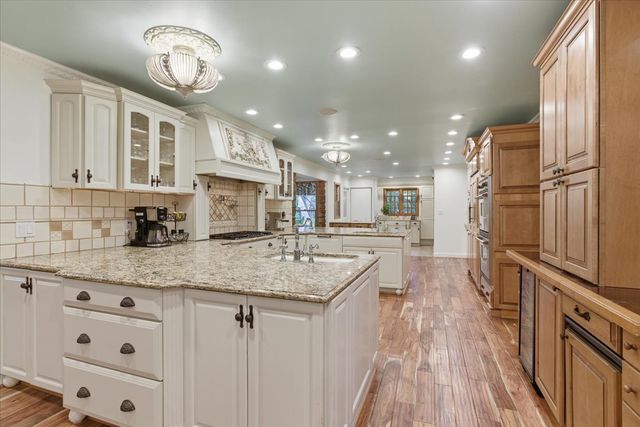 39 Mockingbird Lane, Oak Brook, IL 60523