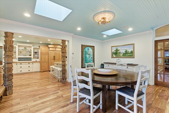 39 Mockingbird Lane, Oak Brook, IL 60523