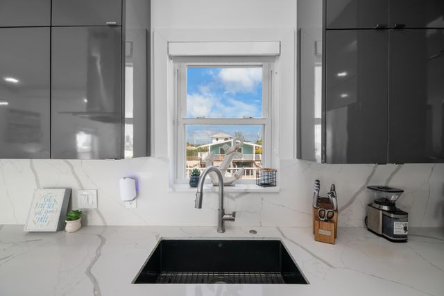 27405 Guadaloupe Lane, Ramrod Key, FL 33042