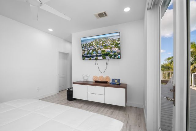 27405 Guadaloupe Lane, Ramrod Key, FL 33042