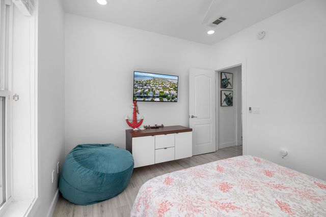 27405 Guadaloupe Lane, Ramrod Key, FL 33042