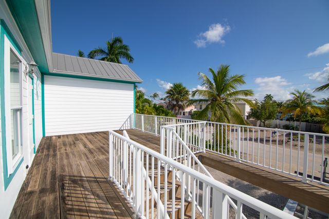 27405 Guadaloupe Lane, Ramrod Key, FL 33042