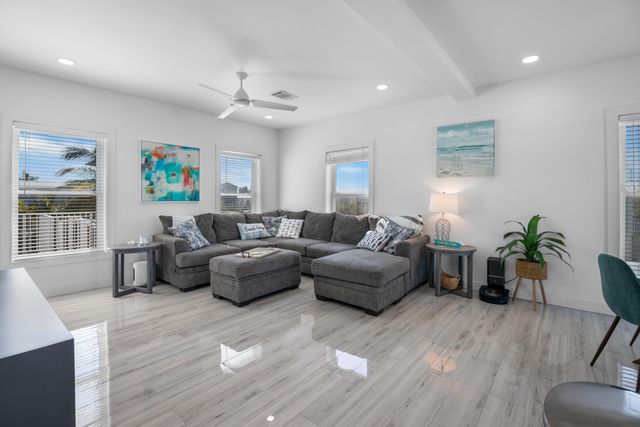 27405 Guadaloupe Lane, Ramrod Key, FL 33042