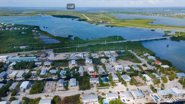 27405 Guadaloupe Lane, Ramrod Key, FL 33042