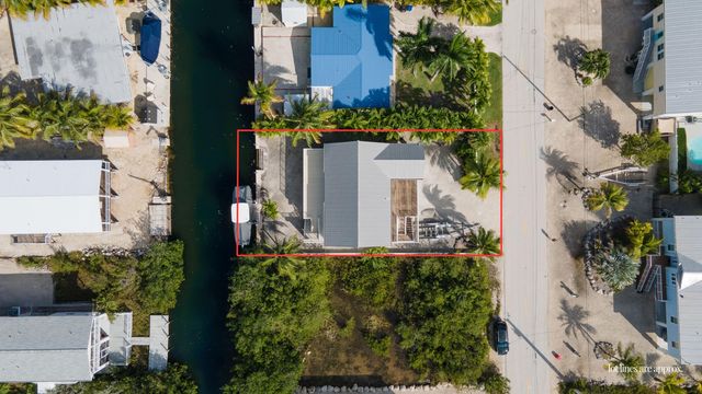 27405 Guadaloupe Lane, Ramrod Key, FL 33042
