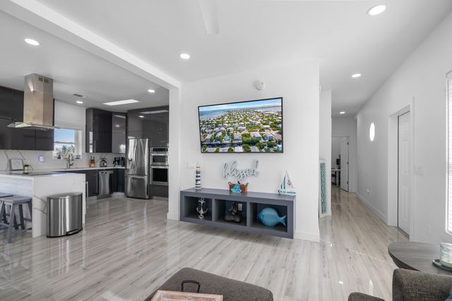 27405 Guadaloupe Lane, Ramrod Key, FL 33042