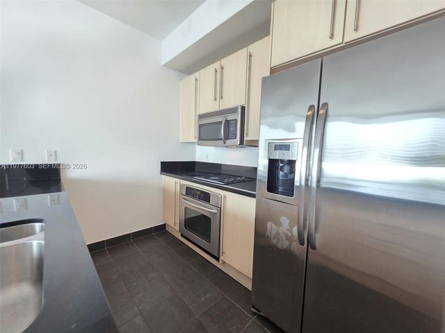 1111 SW 1st Ave 1823-N, Miami, FL 33130